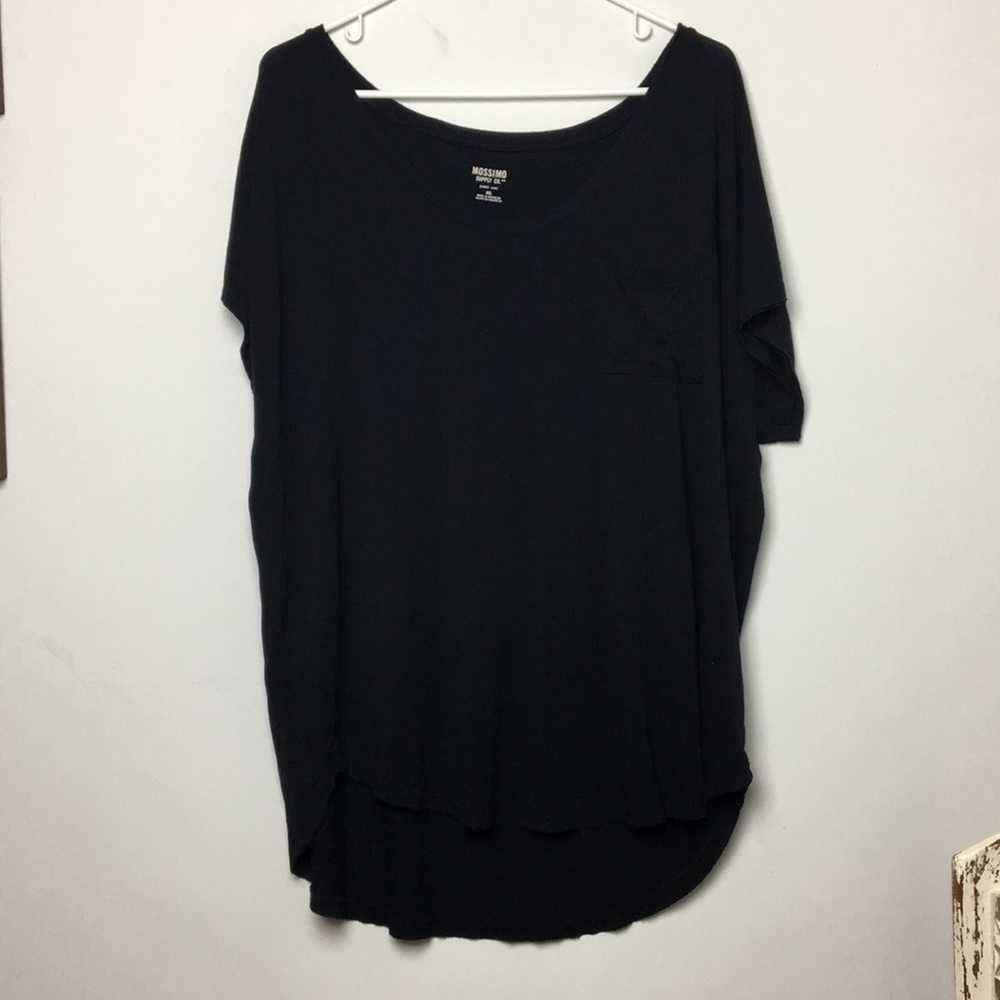 ✨Adorable Soft Black Pocket Tee✨